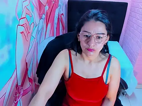 AllysonMilf69 online show from July 21, 12:51 pm