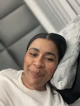 Snapshot of ANA_CARTER chatting on December 3, 12:51 am ANA CARTER online show from December 3, 12:51 am