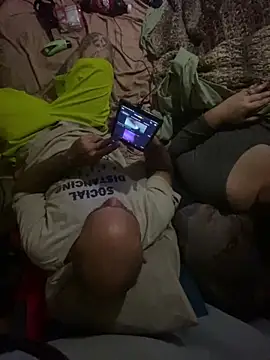 Snapshot of WilldoPita chatting on December 18, 3:15 am WilldoPita online show from December 18, 3:15 am