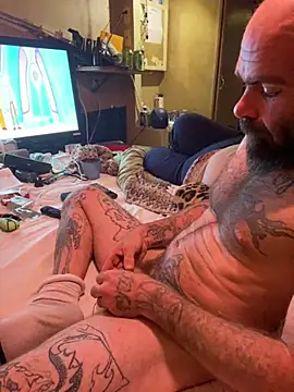 Snapshot of WilldoPita chatting on January 7, 3:57 am WilldoPita online show from January 7, 3:57 am