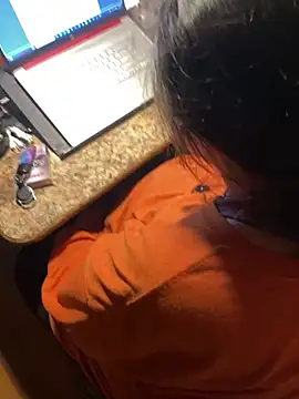 Snapshot of WilldoPita chatting on March 1, 10:10 pm WilldoPita online show from March 1, 10:10 pm