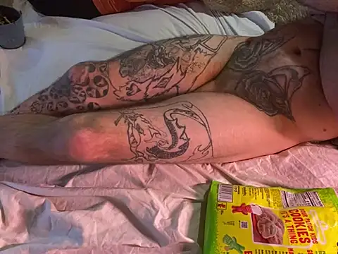 Snapshot of WilldoPita chatting on March 2, 7:21 am WilldoPita online show from March 2, 7:21 am