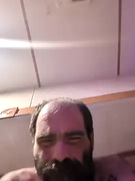 Snapshot of WilldoPita chatting on October 27, 7:12 am WilldoPita online show from October 27, 7:12 am