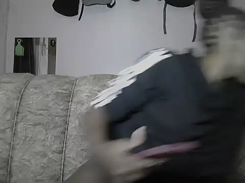 SweetWhisper online show from February 14, 12:02 pm