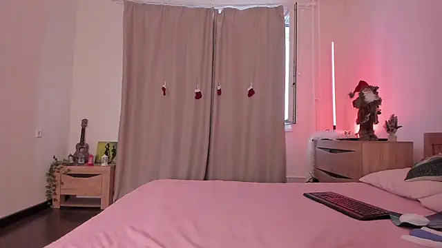 Snapshot of kate_doroty chatting on December 28, 9:20 am kate doroty online show from December 28, 9:20 am