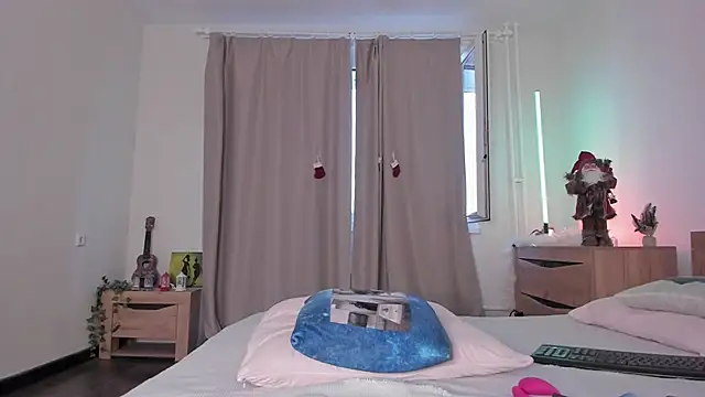 Snapshot of kate_doroty chatting on February 8, 10:18 am kate doroty online show from February 8, 10:18 am