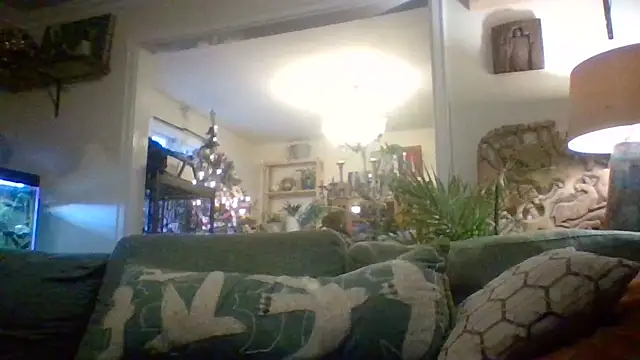Snapshot of trash4cash chatting on December 25, 10:16 pm trash4cash online show from December 25, 10:16 pm