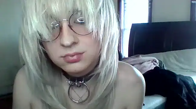 Snapshot of YandereDemon chatting on December 27, 7:24 pm YandereDemon online show from December 27, 7:24 pm