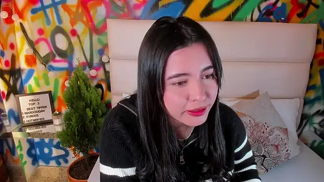 Snapshot of Liana_Bernocchi chatting on November 14, 9:02 pm Liana Bernocchi online show from November 14, 9:02 pm