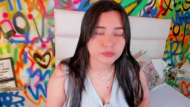 Snapshot of Liana_Bernocchi chatting on November 21, 8:29 pm Liana Bernocchi online show from November 21, 8:29 pm