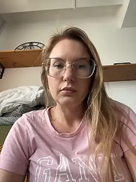 Vanilladreams online show from May 14, 4:03 pm
