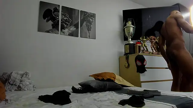 Malkongarcia online show from March 14, 10:48 pm