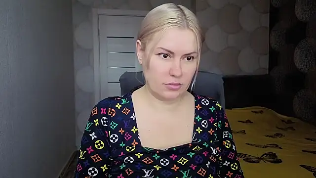 natusik online show from May 24, 3:33 am