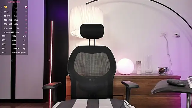 ariana fitl  online show from April 29, 12:31 pm