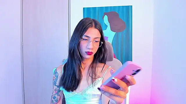 sofiaa grey  online show from April 22, 3:02 pm