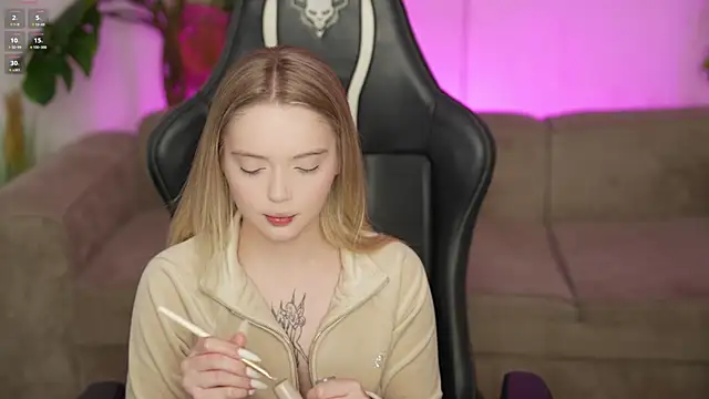 Snapshot of Cassy-Celestial_ chatting on October 30, 8:16 am Cassy-Celestial online show from October 30, 8:16 am