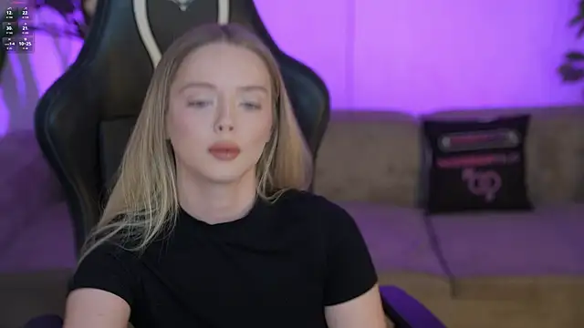 Snapshot of Cassy-Celestial_ chatting on November 16, 9:04 am Cassy-Celestial online show from November 16, 9:04 am