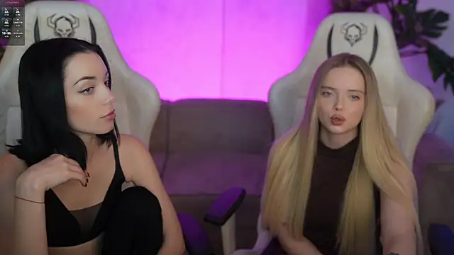 Snapshot of Cassy-Celestial_ chatting on December 17, 11:38 am Cassy-Celestial online show from December 17, 11:38 am