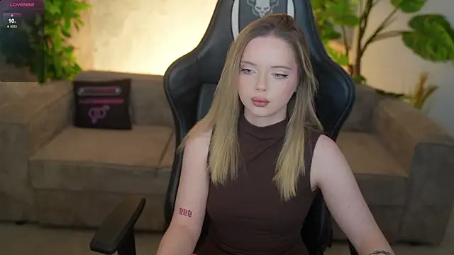 Cassy-Celestial  online show from February 21, 8:26 am