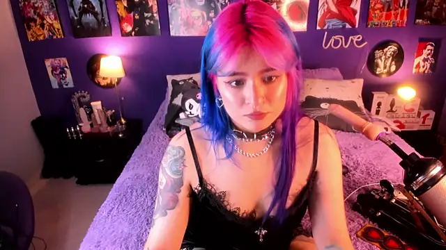 anne cross online show from March 22, 12:17 am