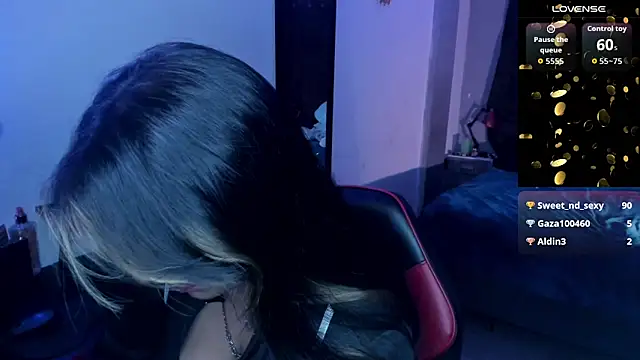 Snapshot of MIABOOBS__ chatting on September 16, 5:08 am MIABOOBS online show from September 16, 5:08 am