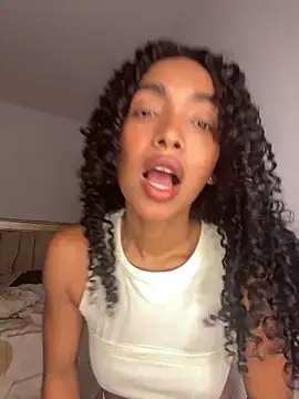 Snapshot of nicoleebony1 chatting on November 16, 12:27 am nicoleebony1 online show from November 16, 12:27 am