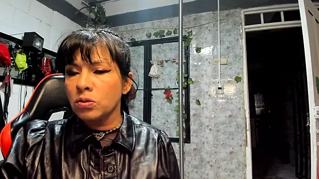 Erlinda-engel online show from February 18, 11:55 am