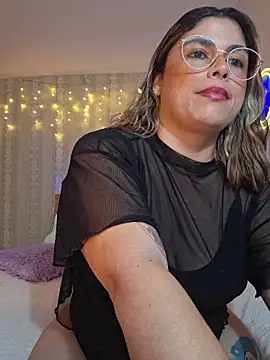 Juliietha servas online show from May 19, 12:16 am