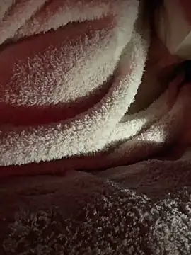 Snapshot of n_n_mao chatting on February 24, 2:37 pm n n mao online show from February 24, 2:37 pm