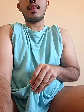 Snapshot of alesssterling chatting on December 27, 5:52 am alesssterling online show from December 27, 5:52 am