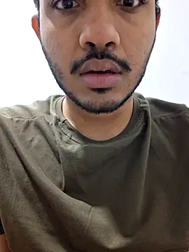 Snapshot of alesssterling chatting on November 14, 8:13 am alesssterling online show from November 14, 8:13 am