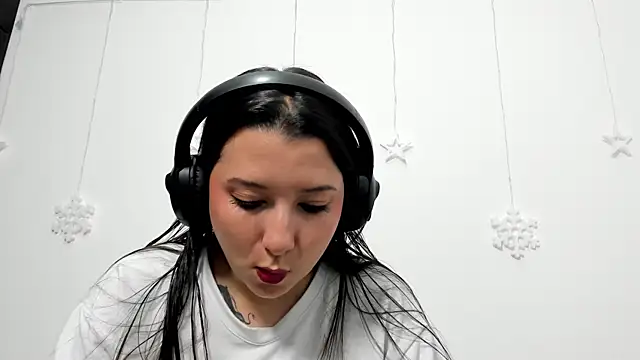 cami-01 online show from January 8, 8:55 pm