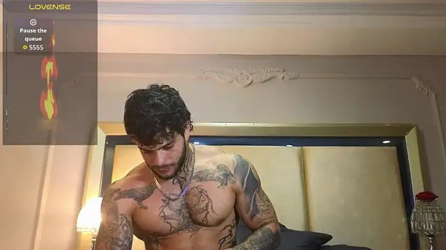 Snapshot of ray_coopers chatting on November 14, 2:21 am ray coopers online show from November 14, 2:21 am