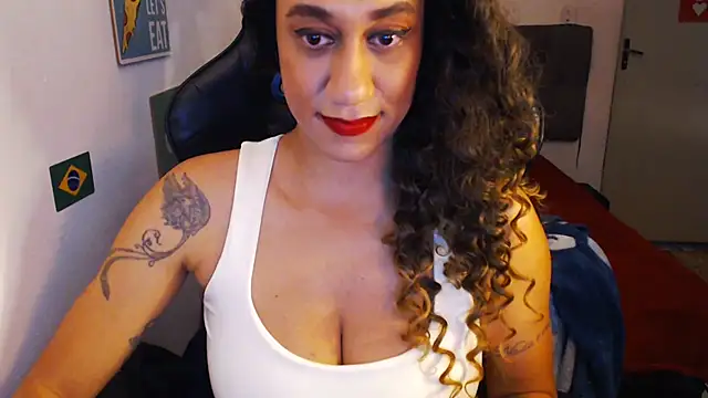 Snapshot of gauchinhaG chatting on June 20, 6:00 pm gauchinhaG online show from June 20, 6:00 pm