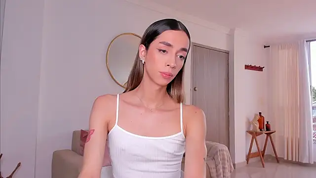 Emmavr online show from February 13, 8:45 pm