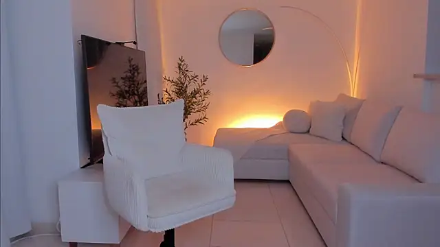 Snapshot of Emmavr chatting on November 3, 2:35 am Emmavr online show from November 3, 2:35 am