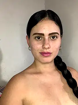 Snapshot of Azuna25 chatting on September 10, 8:09 pm Azuna25 online show from September 10, 8:09 pm