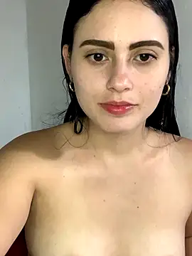 Snapshot of Azuna25 chatting on September 12, 8:31 pm Azuna25 online show from September 12, 8:31 pm