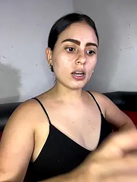 Snapshot of Azuna25 chatting on November 11, 7:58 pm Azuna25 online show from November 11, 7:58 pm