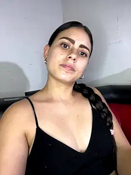 Snapshot of Azuna25 chatting on November 26, 6:53 pm Azuna25 online show from November 26, 6:53 pm