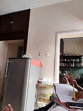 Snapshot of AUNTY1984 chatting on October 9, 8:01 am AUNTY1984 online show from October 9, 8:01 am