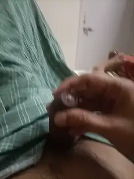 AUNTY1984 online show from June 20, 5:16 pm