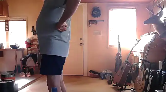 Snapshot of Bramro409 chatting on December 4, 3:54 pm Bramro409 online show from December 4, 3:54 pm