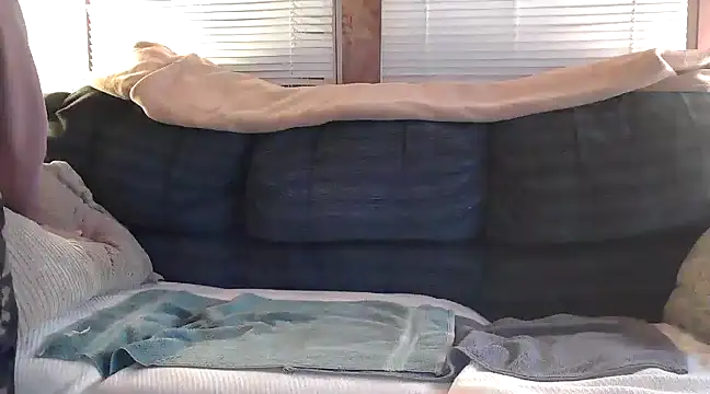 Snapshot of Bramro409 chatting on February 16, 2:20 am Bramro409 online show from February 16, 2:20 am