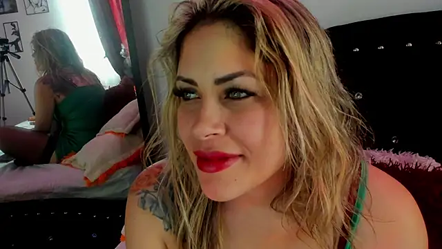 Natalia Montoya online show from February 11, 4:56 pm