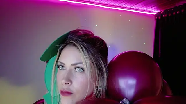 Natalia Montoya online show from October 26, 1:00 am