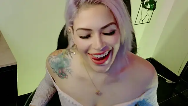 Natalia Montoya online show from February 23, 4:32 am