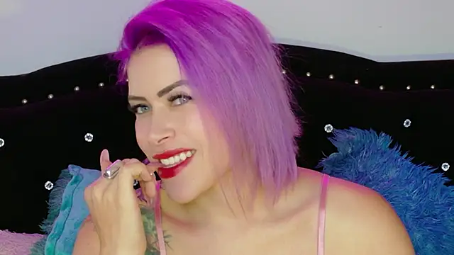 Natalia Montoya online show from April 28, 9:36 am