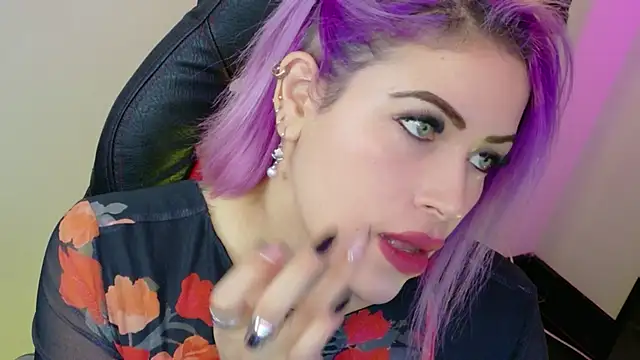Natalia Montoya online show from June 12, 11:57 pm