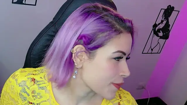 Natalia Montoya online show from June 17, 2:25 am